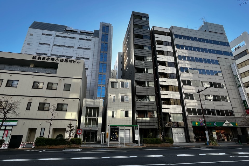 株式会社諸長の見附工場
